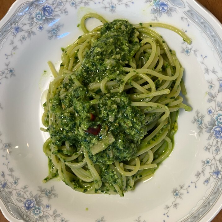 ほうれん草を楽しむパスタ